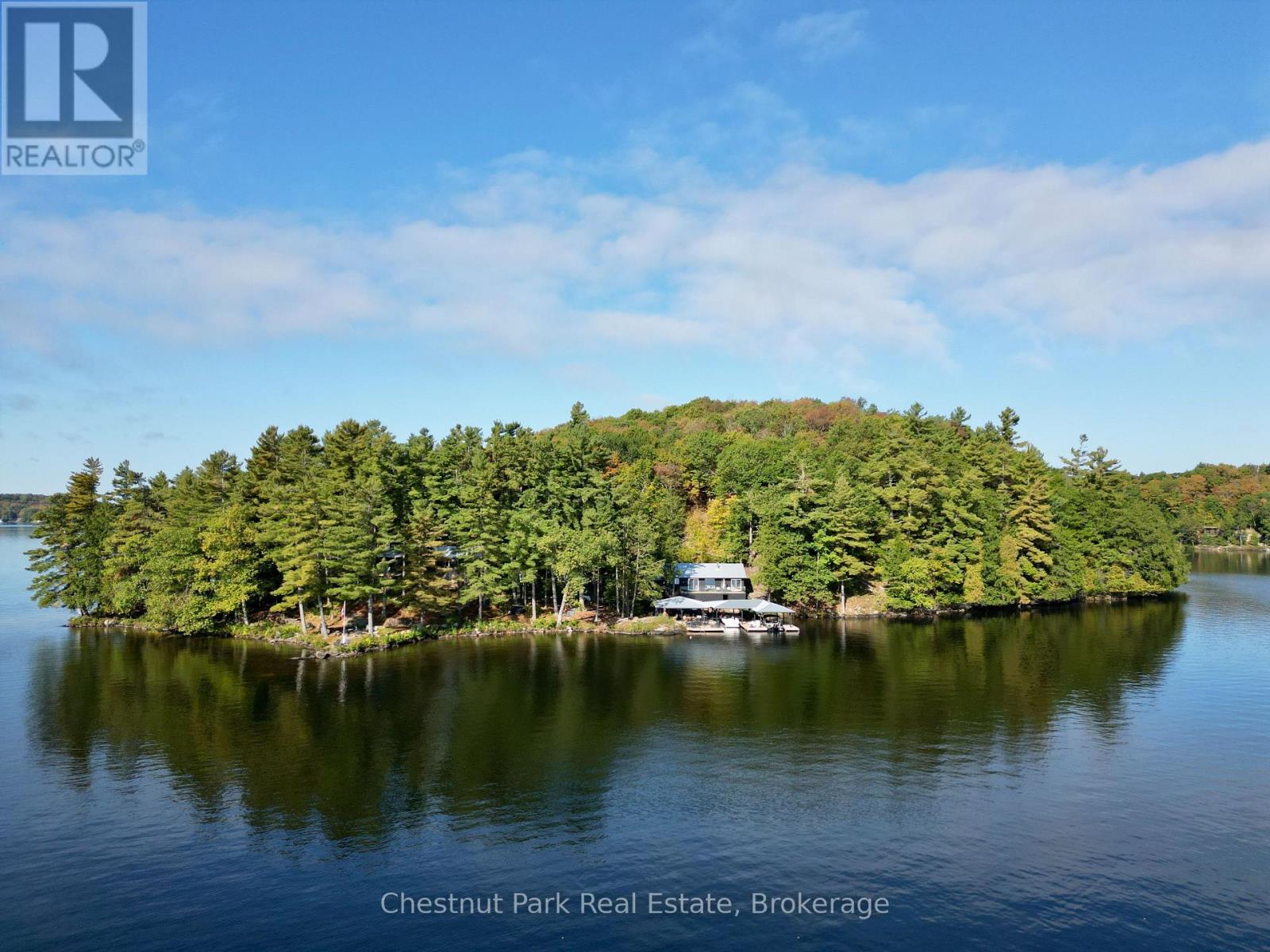 5 Is Beacon Island, Muskoka Lakes, Ontario  P0B 1J0 - Photo 1 - X13168632