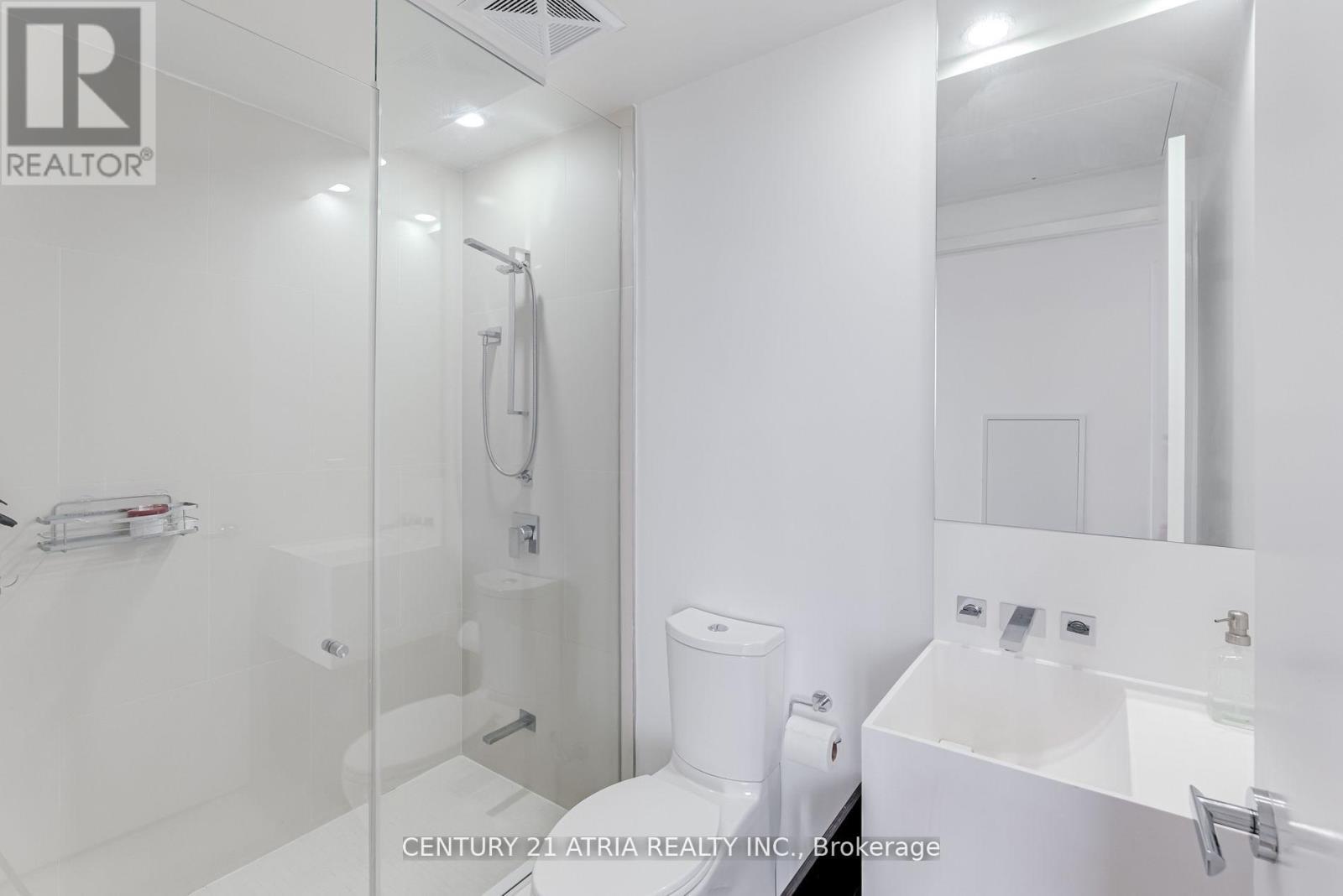 2104 - 1 Bloor Street E, Toronto, Ontario  M4W 0A8 - Photo 22 - C13168534