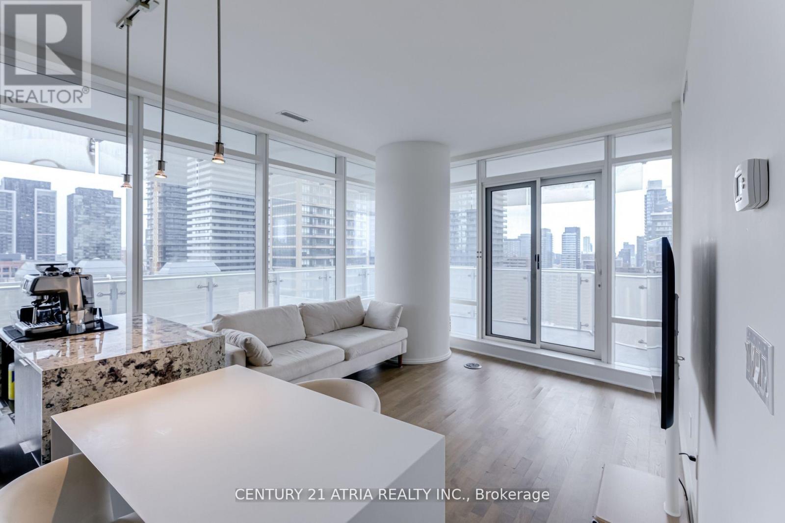 2104 - 1 Bloor Street E, Toronto, Ontario  M4W 0A8 - Photo 8 - C13168534
