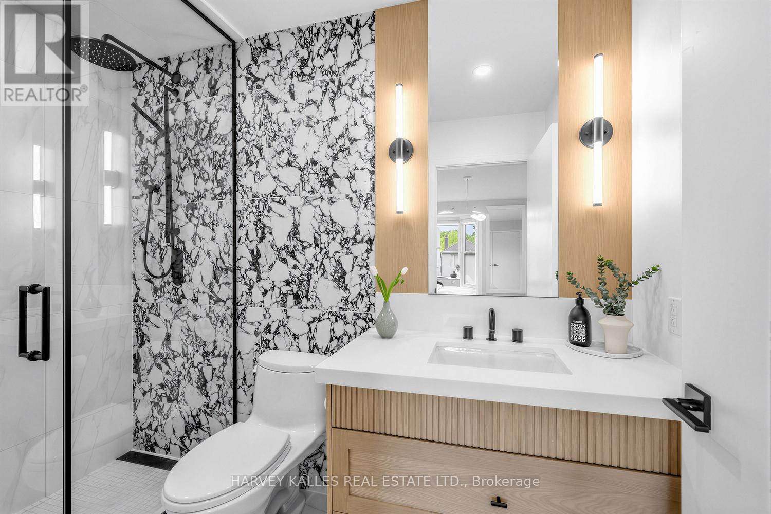136 Bedford Park Avenue, Toronto, Ontario  M5M 1J1 - Photo 13 - C13168558