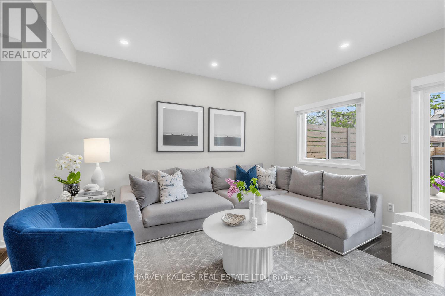 136 Bedford Park Avenue, Toronto, Ontario  M5M 1J1 - Photo 4 - C13168558