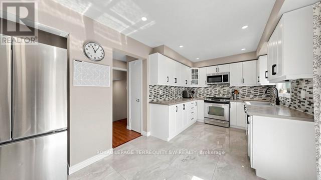 115 Micmac Crescent, Toronto, Ontario  M2H 2K1 - Photo 10 - C13168560