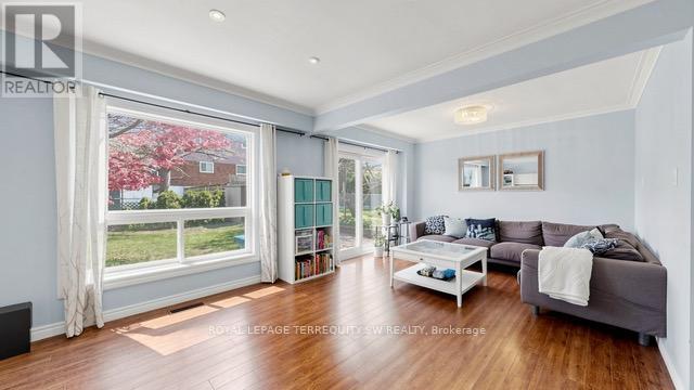 115 Micmac Crescent, Toronto, Ontario  M2H 2K1 - Photo 3 - C13168560