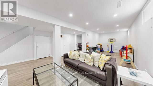 115 Micmac Crescent, Toronto, Ontario  M2H 2K1 - Photo 33 - C13168560