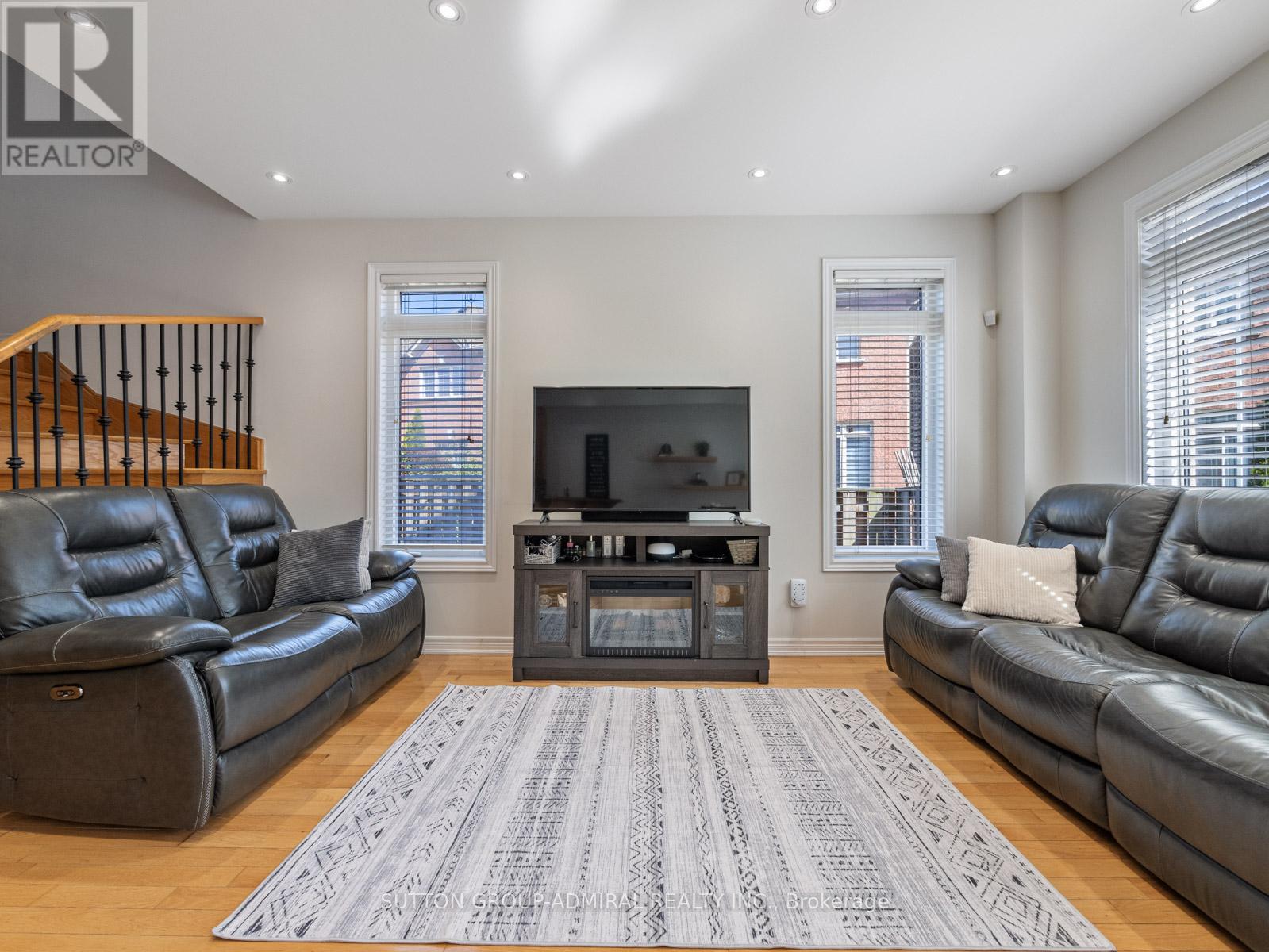 49 Loire Valley Avenue, Vaughan, Ontario  L4J 8V8 - Photo 12 - N13168518
