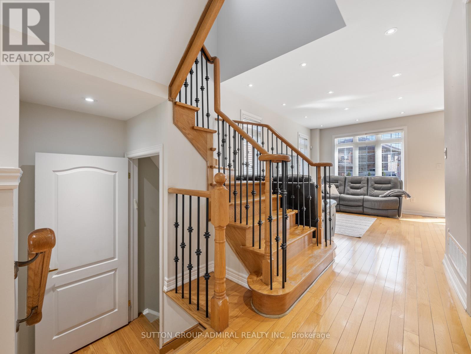 49 Loire Valley Avenue, Vaughan, Ontario  L4J 8V8 - Photo 15 - N13168518