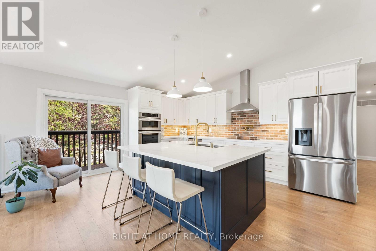 15 Pine Ridge Trail, Oro-Medonte, Ontario  L4M 4Y8 - Photo 4 - S13168510