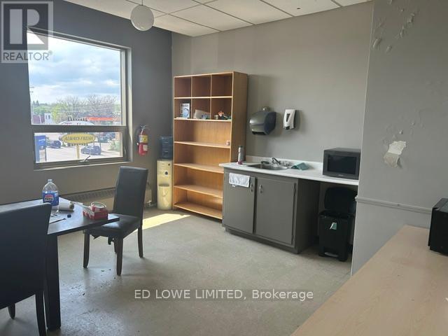 31 Colborne Street E, Orillia, Ontario  L3V 1T4 - Photo 3 - S13168614