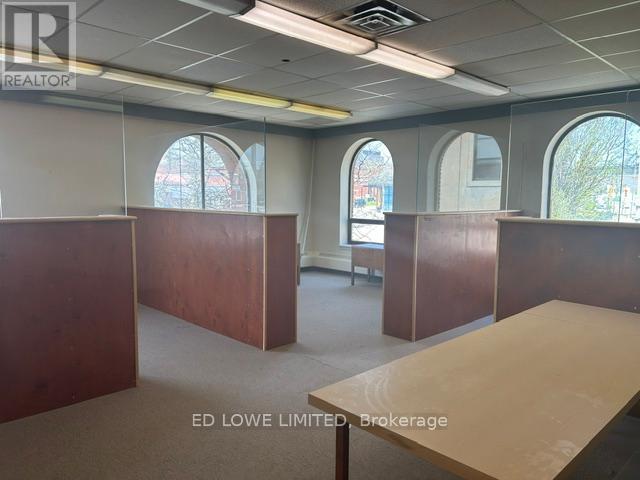 31 Colborne Street E, Orillia, Ontario  L3V 1T4 - Photo 6 - S13168636