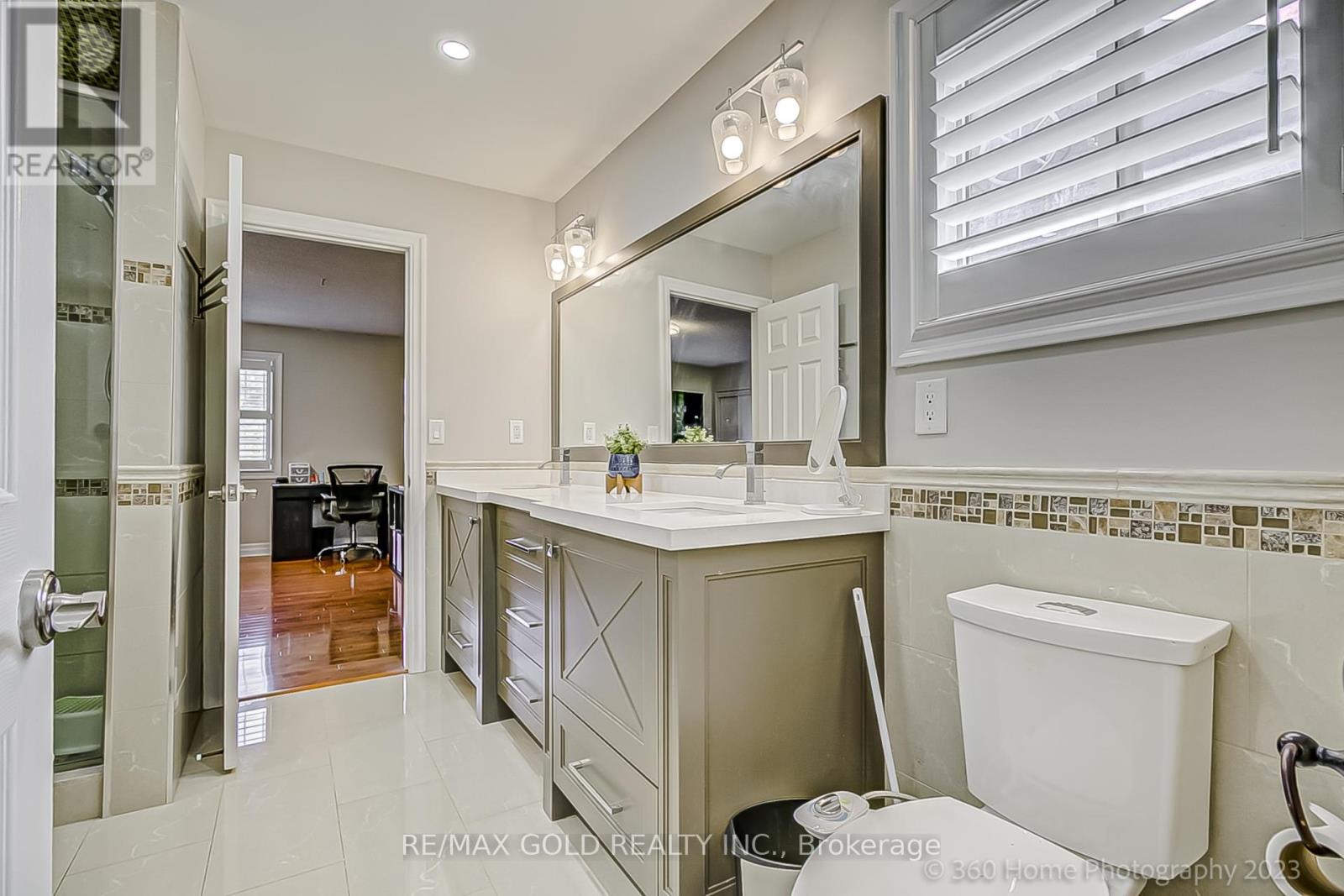98 Treeline Boulevard, Brampton, Ontario  L6P 1A2 - Photo 22 - W13168580