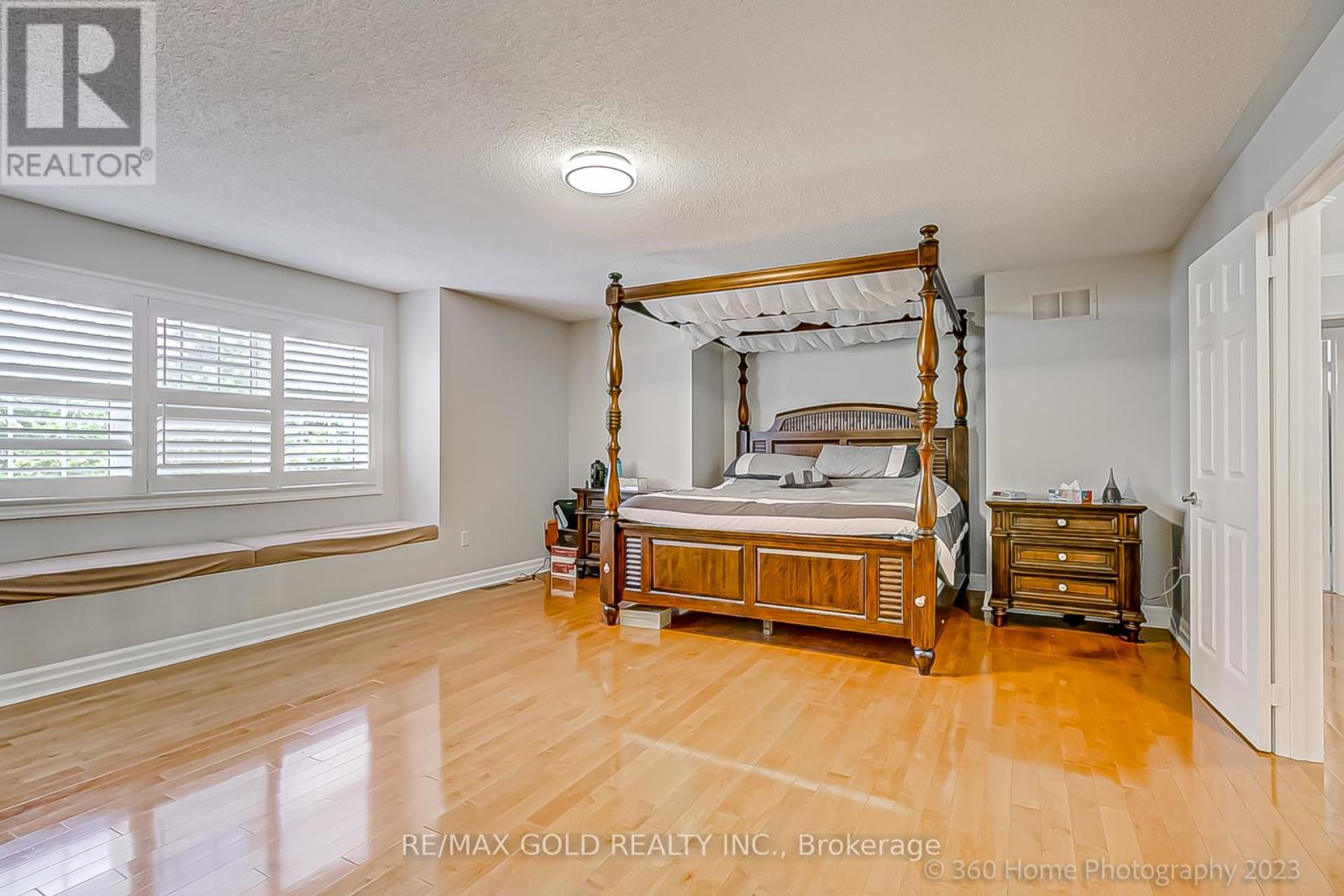 98 Treeline Boulevard, Brampton, Ontario  L6P 1A2 - Photo 32 - W13168580
