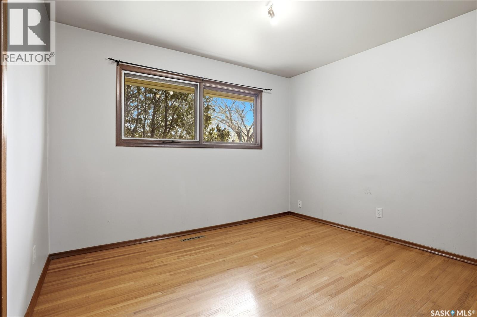 2500 Rothwell Street, Regina, Saskatchewan  S4N 2C8 - Photo 12 - SK036985