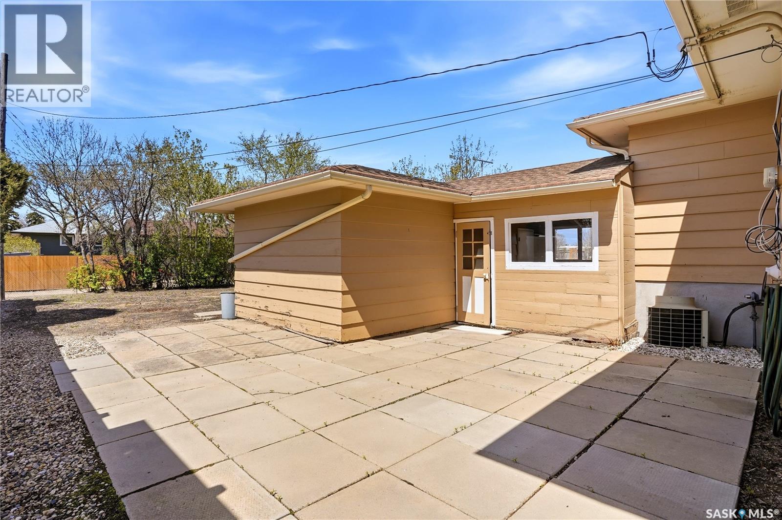 2500 Rothwell Street, Regina, Saskatchewan  S4N 2C8 - Photo 30 - SK036985