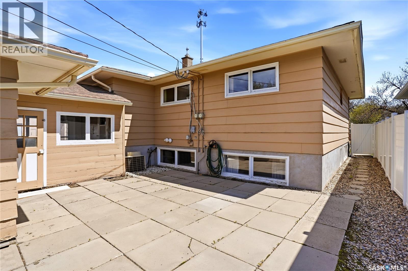 2500 Rothwell Street, Regina, Saskatchewan  S4N 2C8 - Photo 31 - SK036985