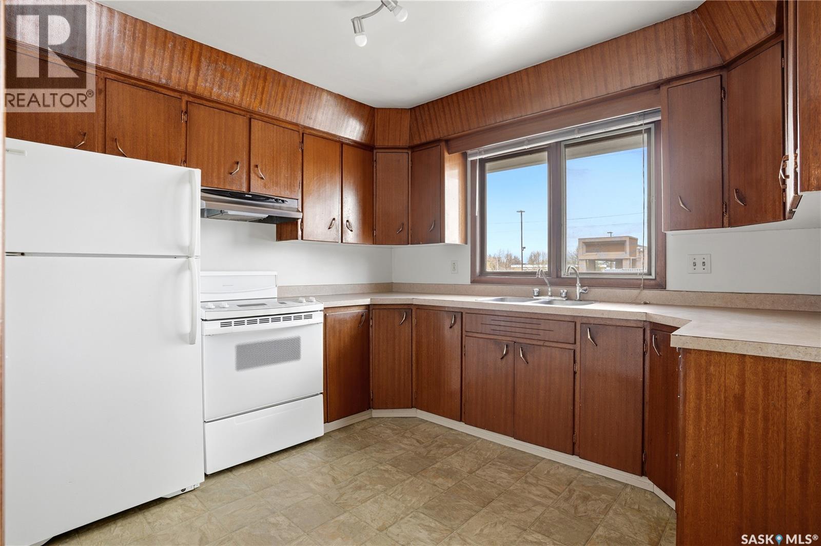 2500 Rothwell Street, Regina, Saskatchewan  S4N 2C8 - Photo 7 - SK036985