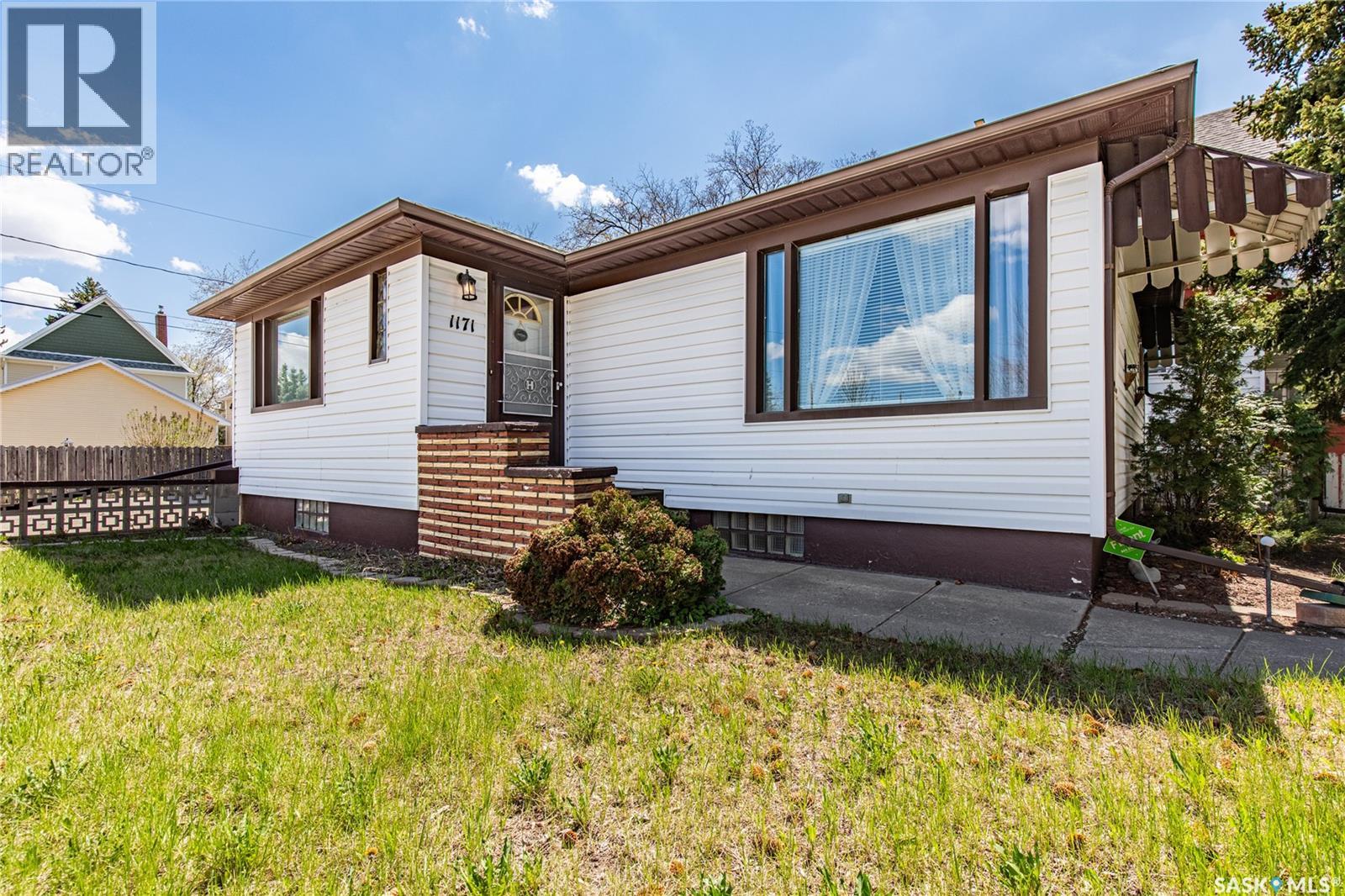 1171 Henleaze Avenue, Moose Jaw, Saskatchewan  S6H 3V8 - Photo 5 - SK036966