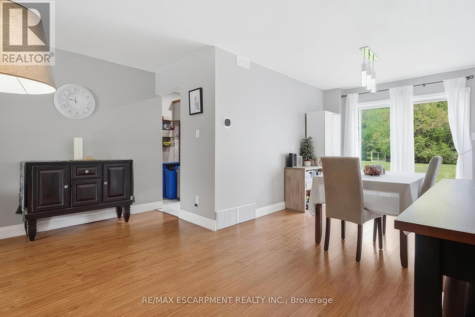 K - 653 Albert Street, Waterloo, Ontario  N2L 3V5 - Photo 11 - X13168594
