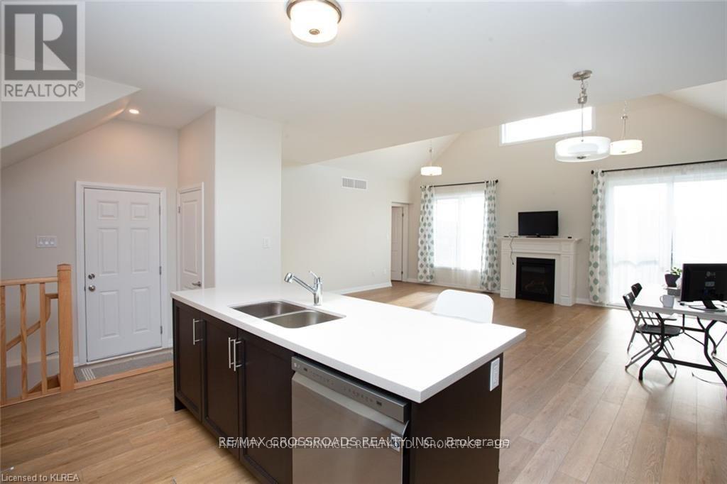 535 Macintosh Grove, Peterborough, Ontario  K9H 0K1 - Photo 11 - X13168610