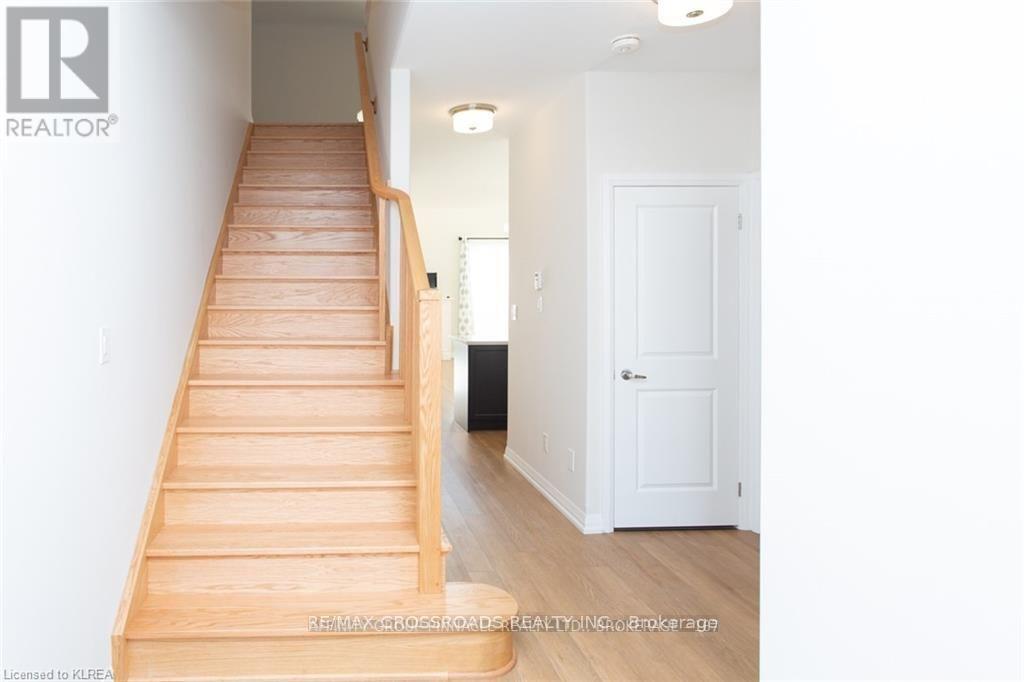 535 Macintosh Grove, Peterborough, Ontario  K9H 0K1 - Photo 5 - X13168610