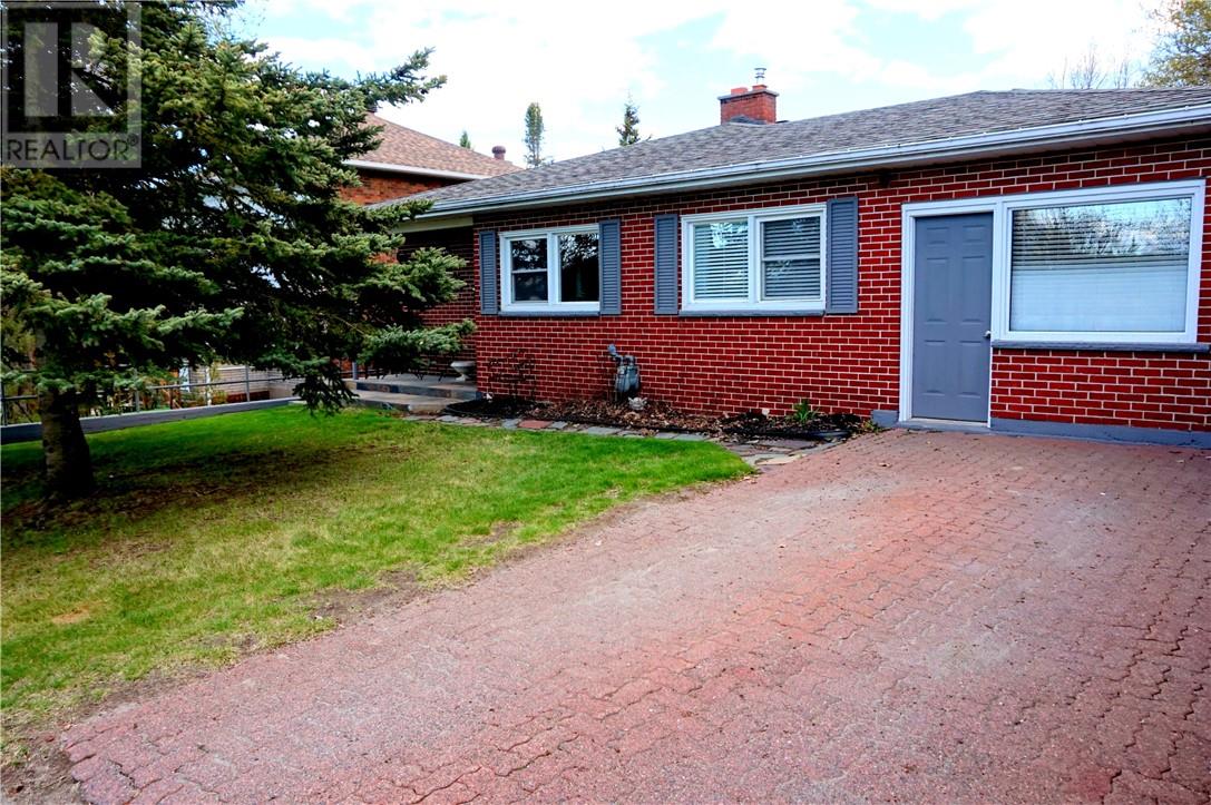 85 Front Street, Sudbury, Ontario  P3E 3K8 - Photo 1 - 2126587