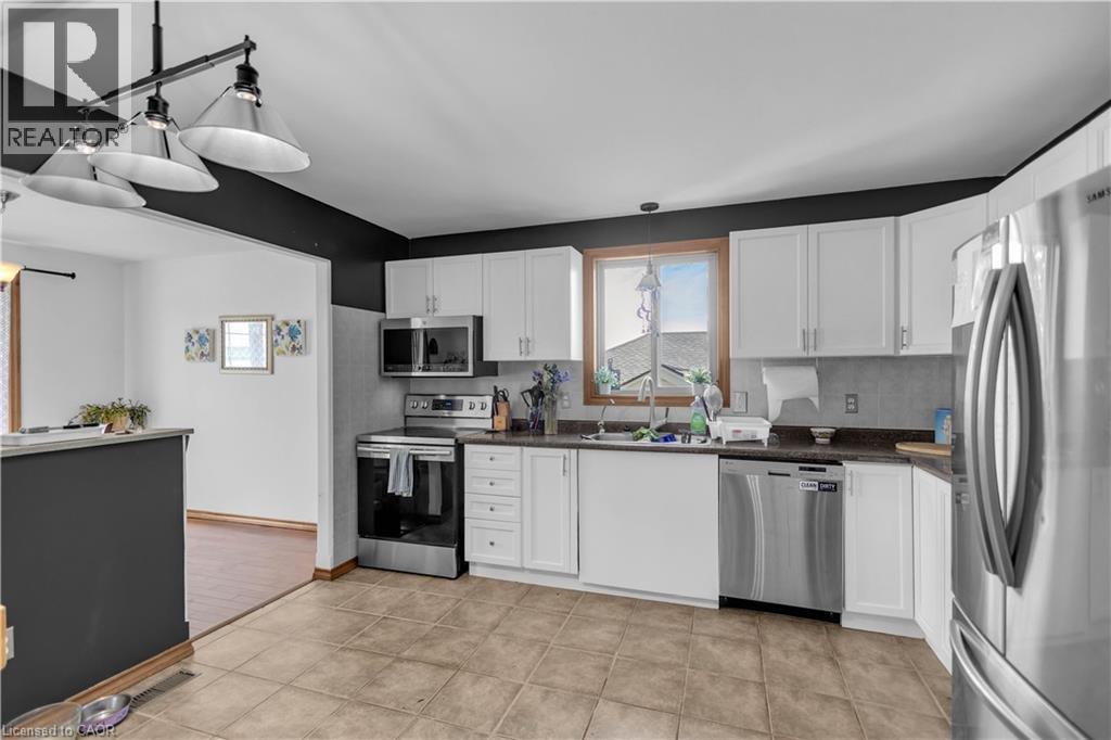 47 Sunnyside Drive, St. George, Ontario  N0E 1N0 - Photo 10 - 40829102