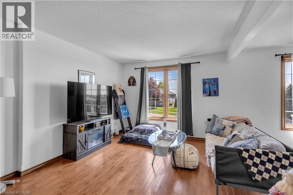 47 Sunnyside Drive, St. George, Ontario  N0E 1N0 - Photo 6 - 40829102