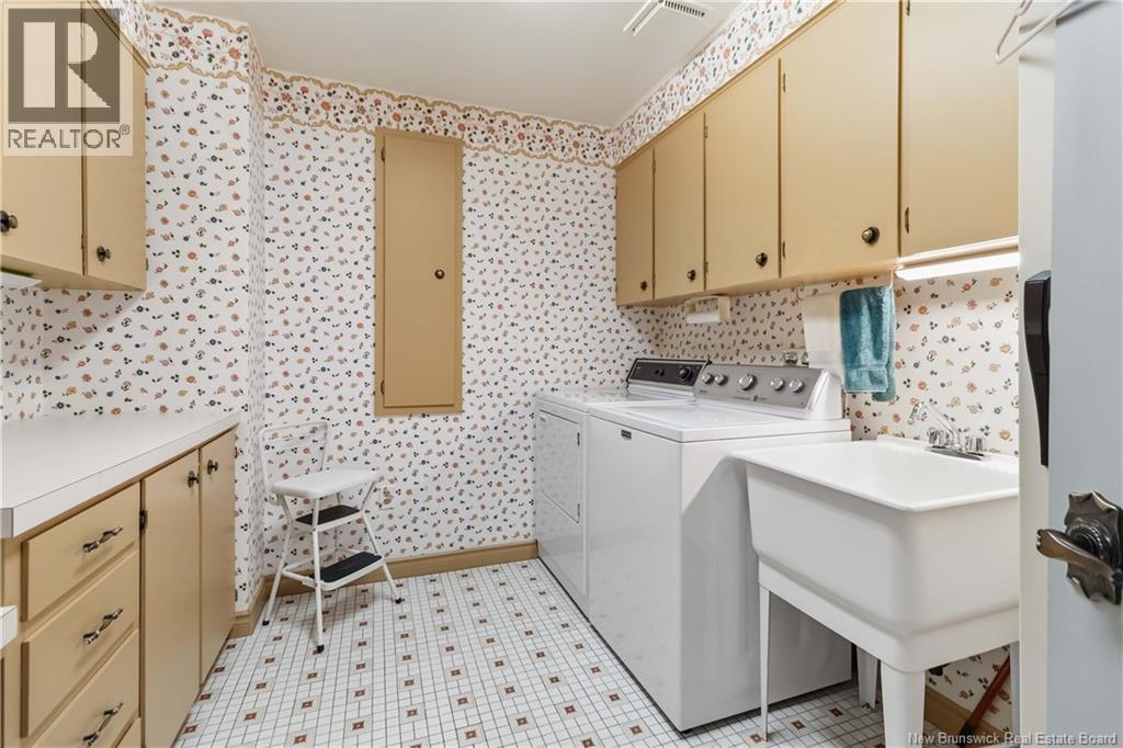 270 Westmount Boulevard, Moncton, New Brunswick  E1E 1V5 - Photo 21 - NB139754