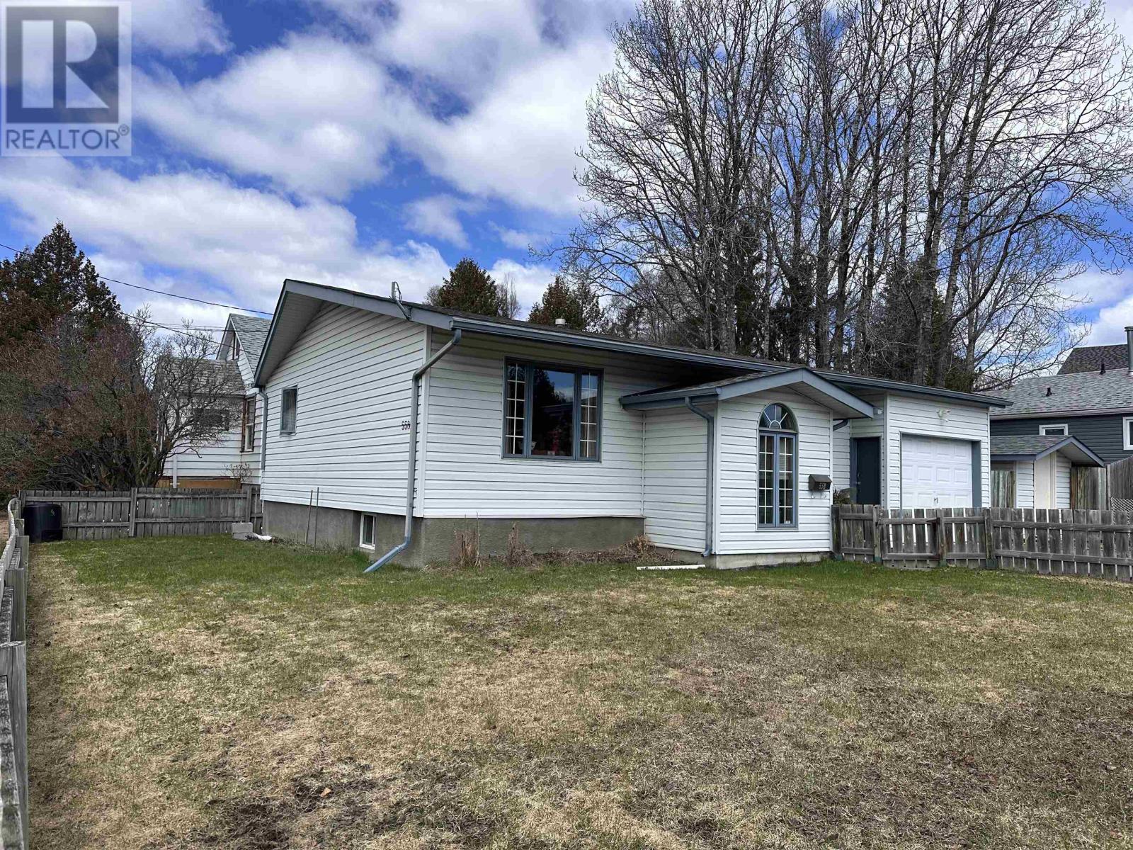 558 Van Norman, Thunder Bay, Ontario  P7A 4E7 - Photo 21 - TB2600900