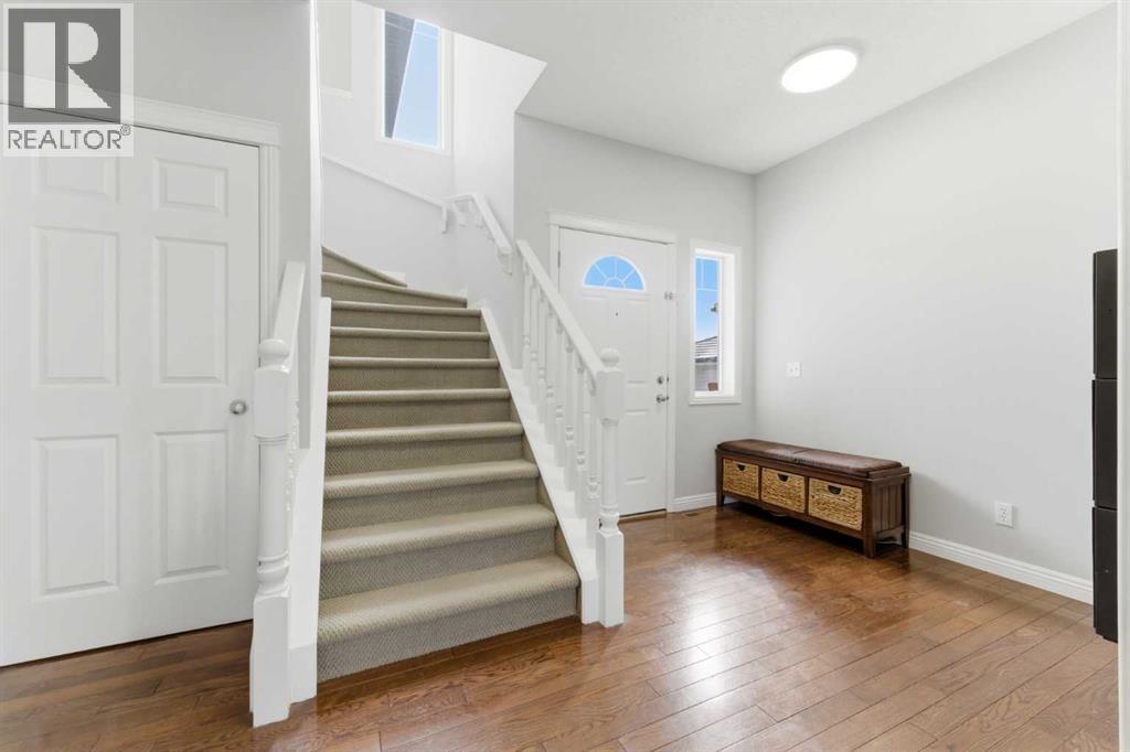 54 Glensummit Close, Cochrane, Alberta  T4C 2K1 - Photo 2 - A2313672