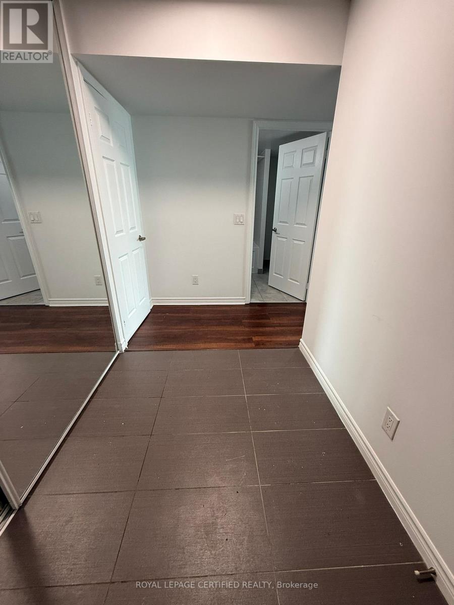 2915 - 19 Grand Trunk Crescent, Toronto, Ontario  M5J 3A4 - Photo 4 - C12948324