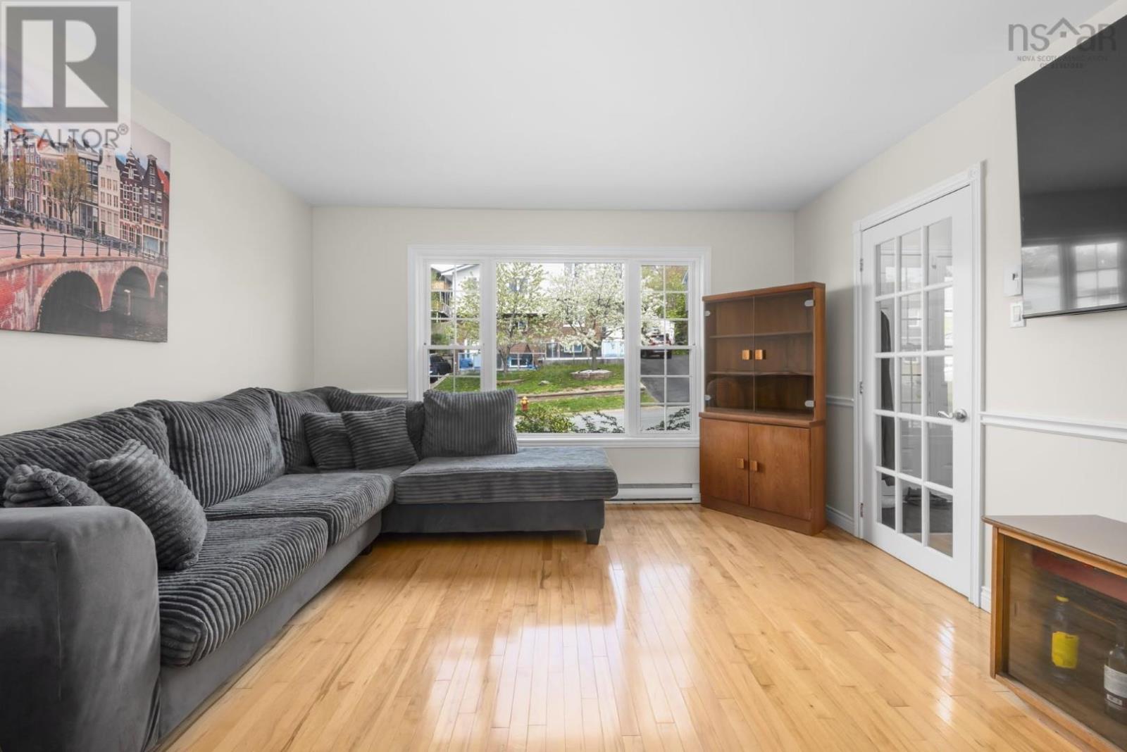 45 Regal Road, Dartmouth, Nova Scotia  B2W 4E9 - Photo 4 - 202611988