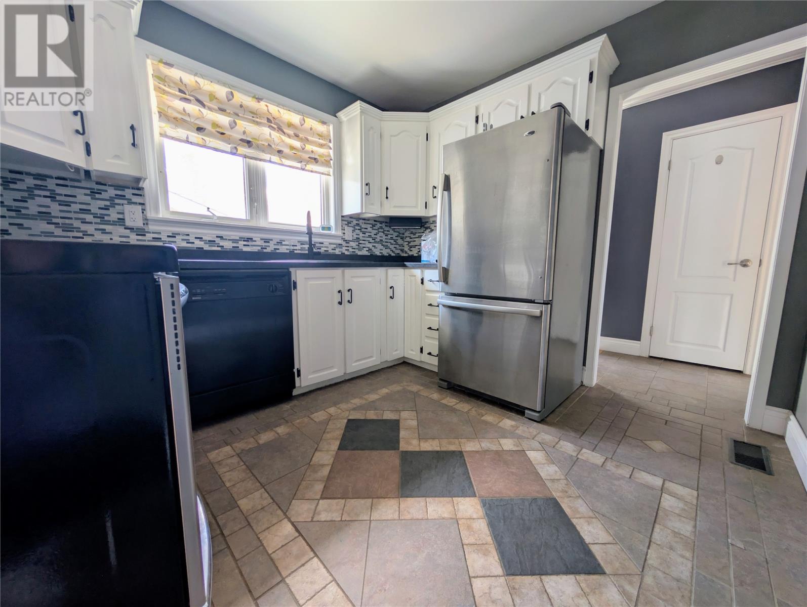 60 Grandy Avenue, Gander, Newfoundland & Labrador A1V 1B4 - Photo 6 - 1297964