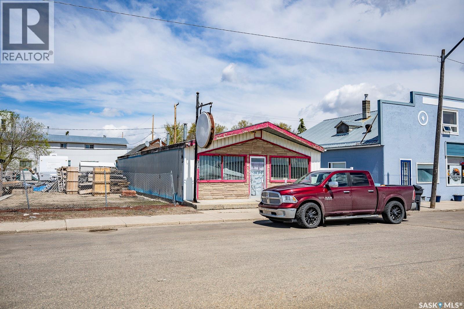 254 Railway Avenue, Southey, Saskatchewan  S0G 4P0 - Photo 15 - SK027054