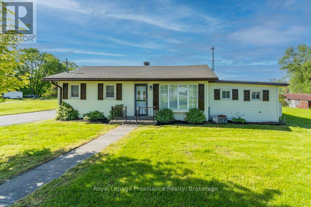 85 Manley Drive, Belleville, Ontario  K8N 4Z4 - Photo 1 - X13168744