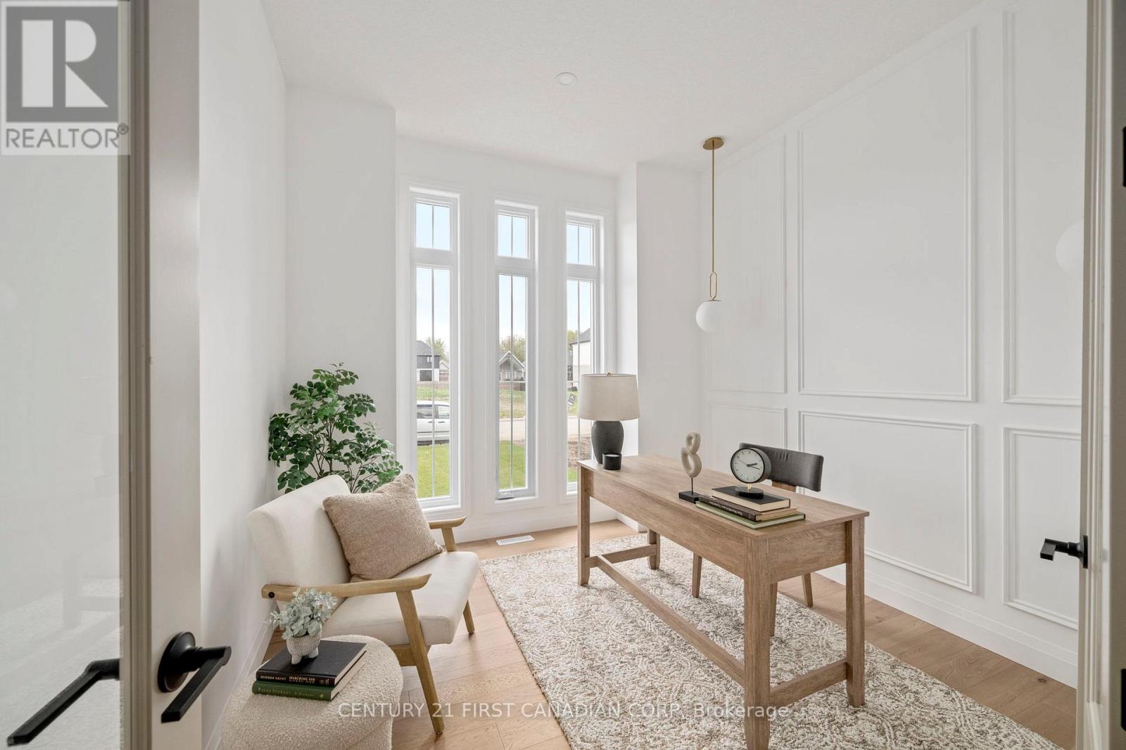 207 Foxborough Place, Thames Centre, Ontario  N0M 2P0 - Photo 2 - X13168766