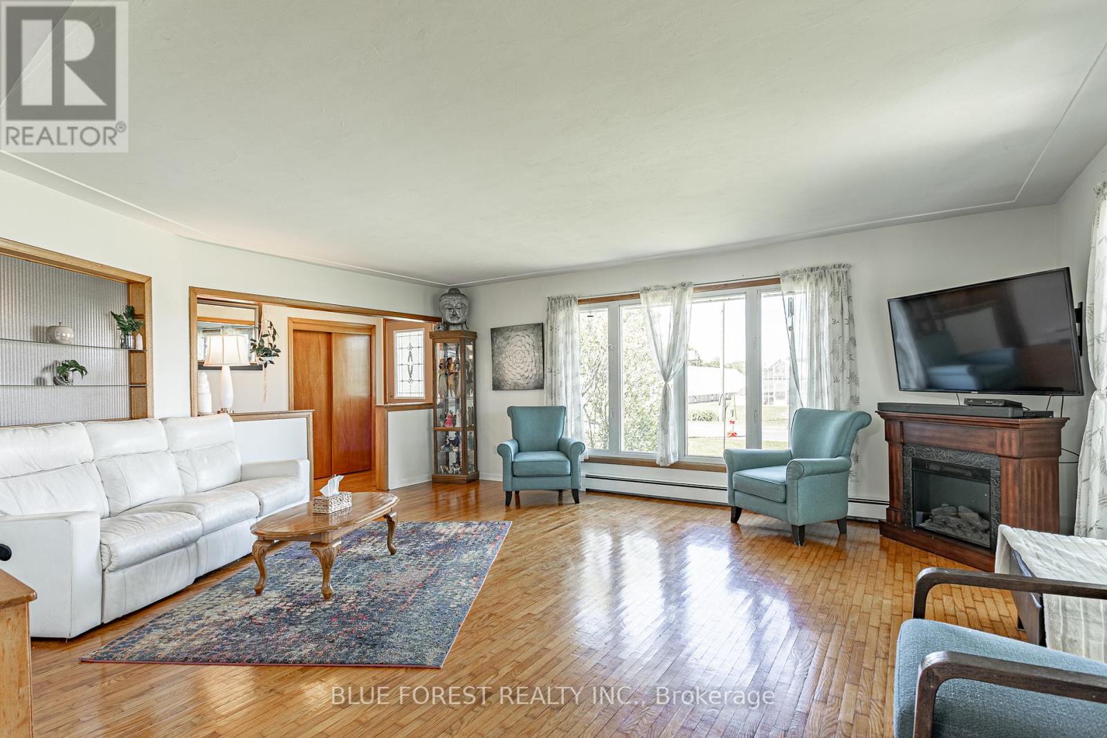 48449 Jamestown Line, Malahide, Ontario  N5H 2R2 - Photo 3 - X13168834