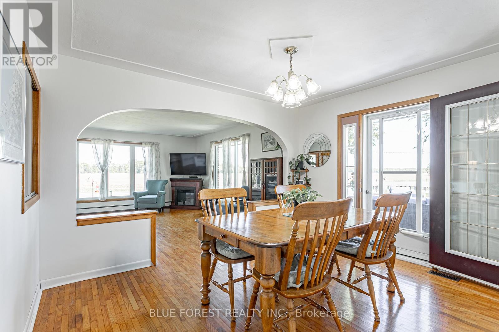 48449 Jamestown Line, Malahide, Ontario  N5H 2R2 - Photo 7 - X13168834