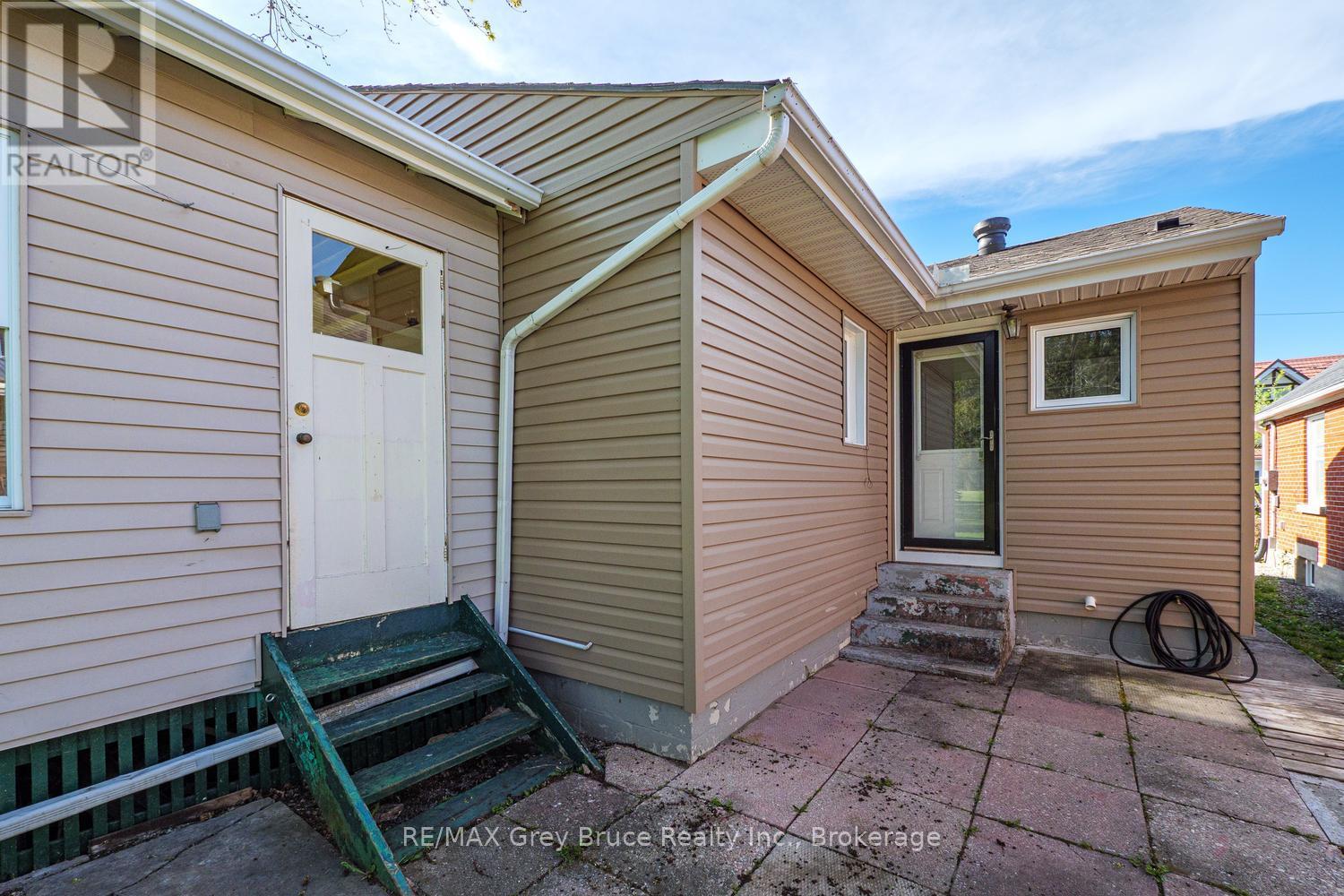 129 3rd A Street W, Owen Sound, Ontario N4K 3J6 - Photo 40 - X13168702