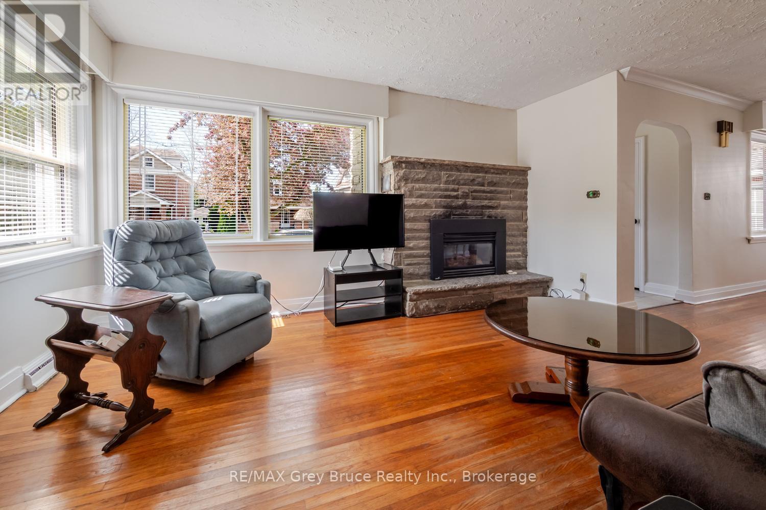 129 3rd A Street W, Owen Sound, Ontario N4K 3J6 - Photo 8 - X13168702