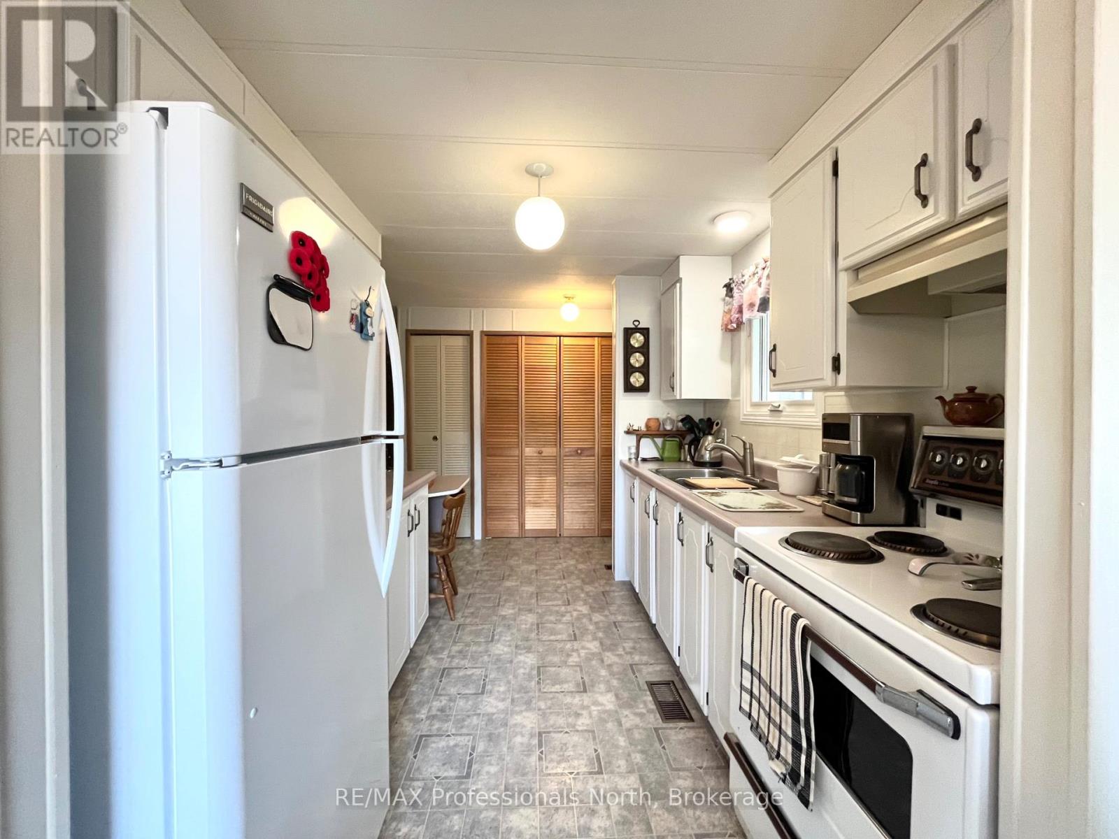 1094 Seventh Lane, Minden Hills, Ontario K0M 2K0 - Photo 20 - X13168846