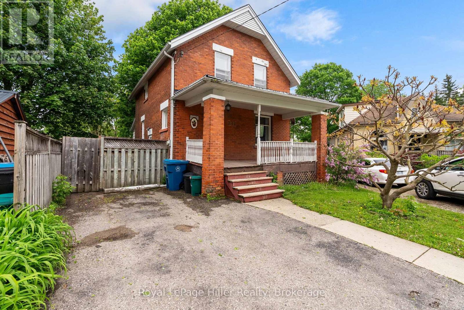 211 Nelson Street, Stratford, Ontario N5A 2K4 - Photo 3 - X13168888