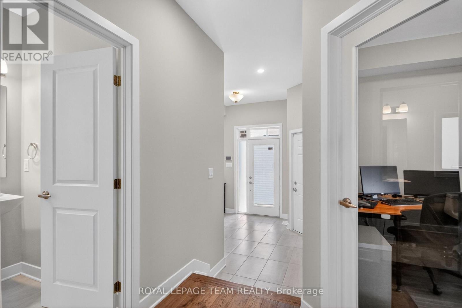 50 Thunderbolt Street, Ottawa, Ontario  K2V 0L9 - Photo 3 - X13168774