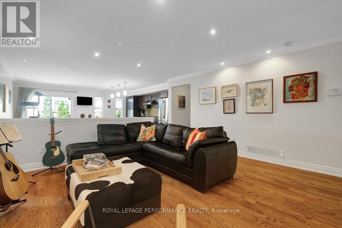 257 Currell Avenue, Ottawa, Ontario  K1Z 7J5 - Photo 4 - X13168902