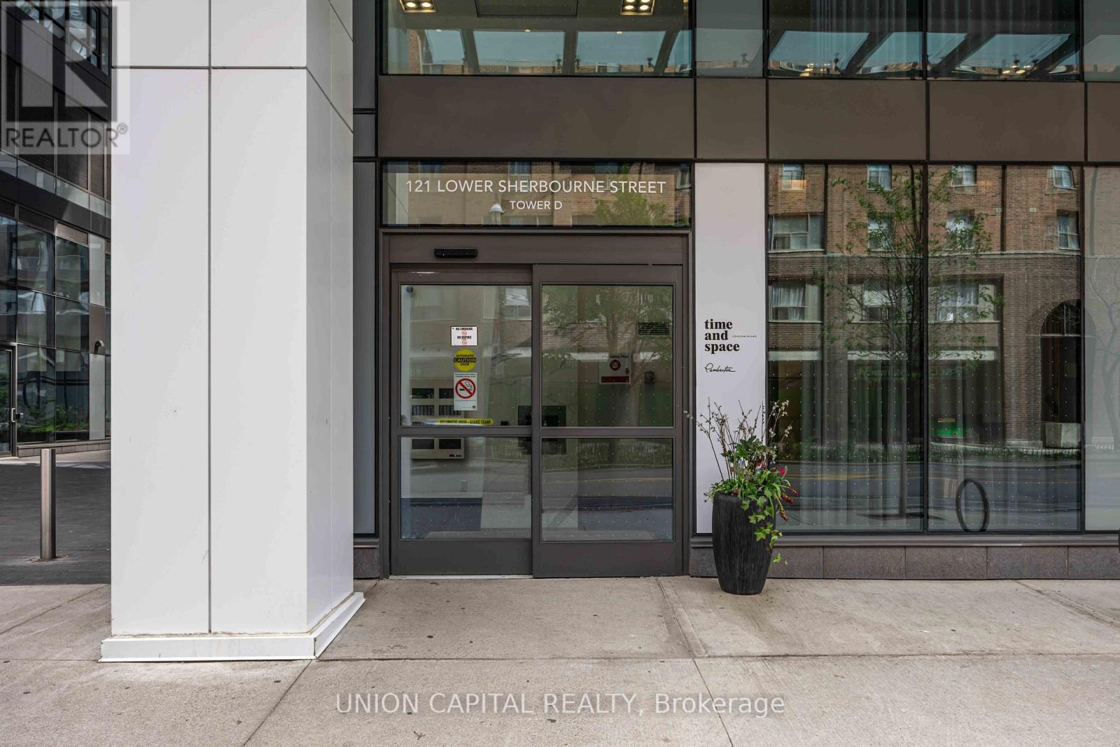 647 - 121 Lower Sherbourne Street, Toronto, Ontario  M5A 0W8 - Photo 2 - C13168726