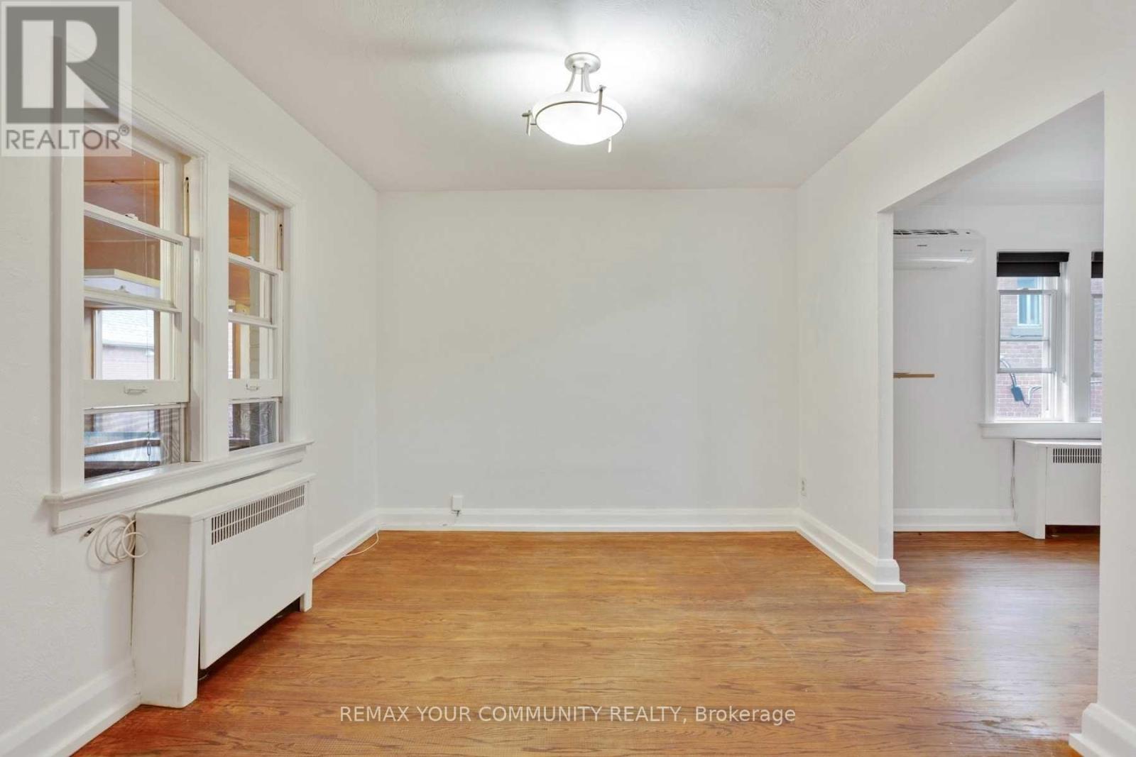 2nd Floor - 864 Millwood Road N, Toronto, Ontario  M4G 1W6 - Photo 4 - C13168814