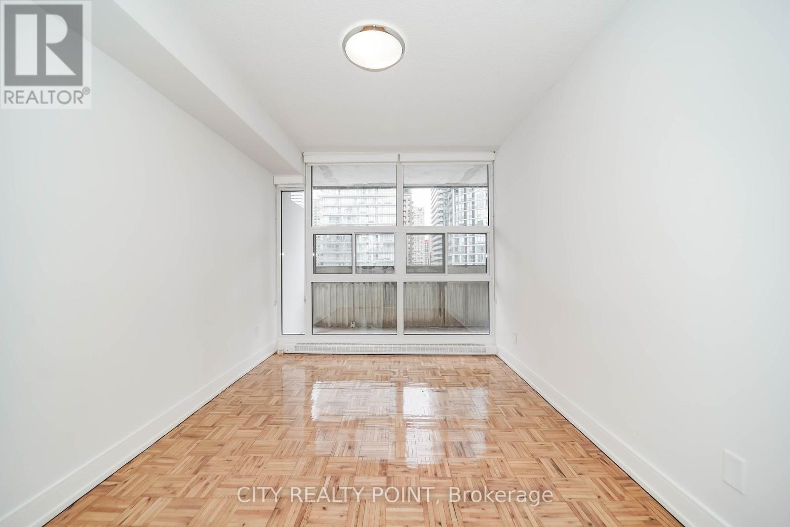 1009 - 33 Isabella Street, Toronto, Ontario  M4Y 2P7 - Photo 10 - C13168828