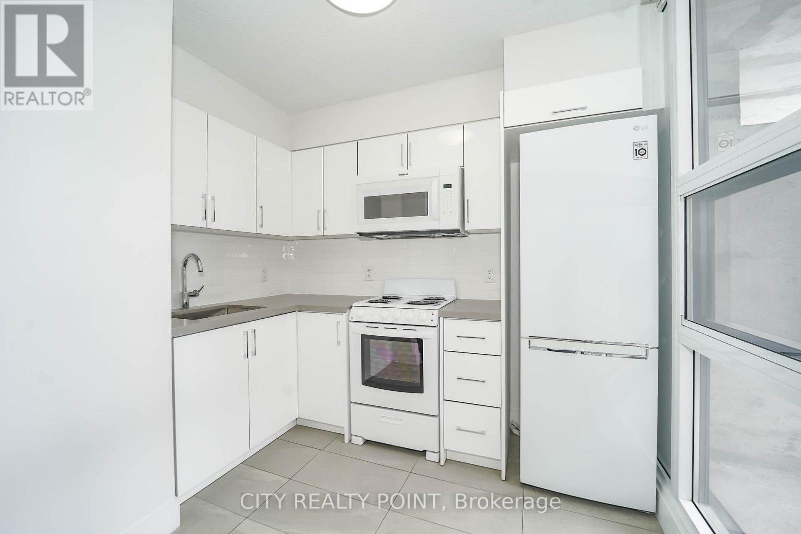 1701 - 33 Isabella Street, Toronto, Ontario  M4Y 2P7 - Photo 4 - C13168886
