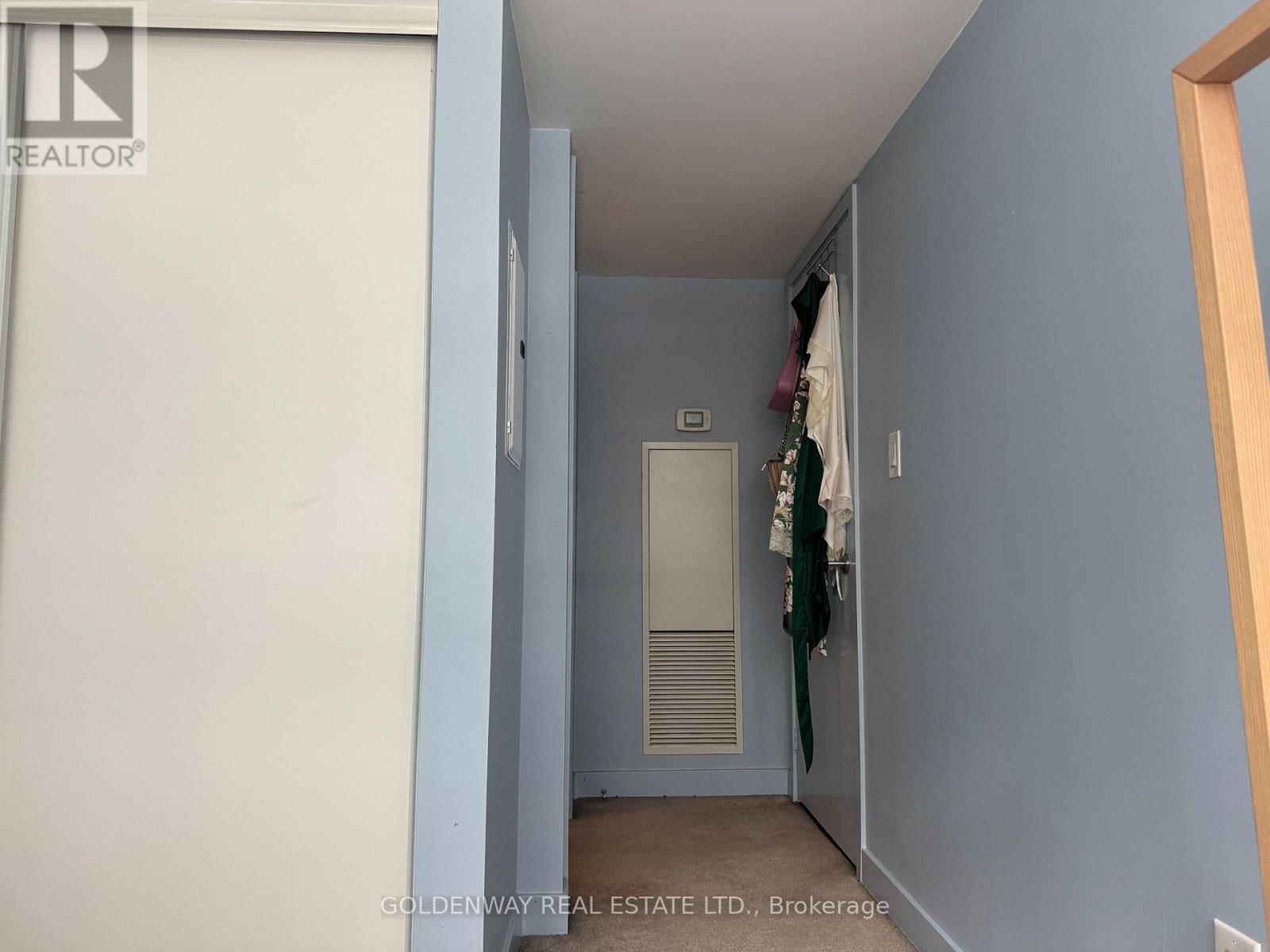 956 - 10 Capreol Court, Toronto, Ontario  M5V 4B3 - Photo 4 - C13168926