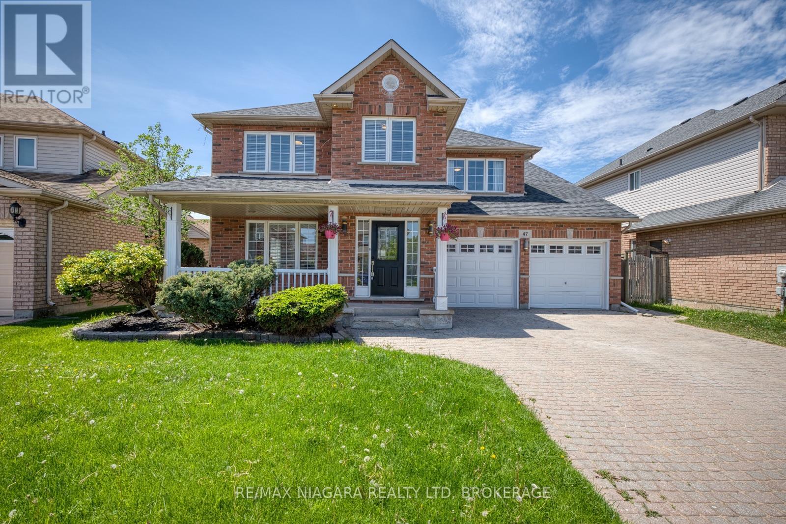 47 HONEY LOCUST CIRCLE, Thorold, Ontario