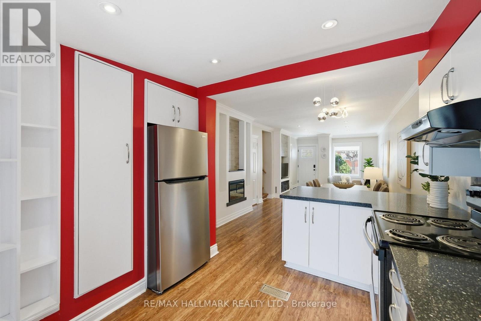 1002 Victoria Park Avenue, Toronto, Ontario  M4B 2J6 - Photo 17 - E13168706